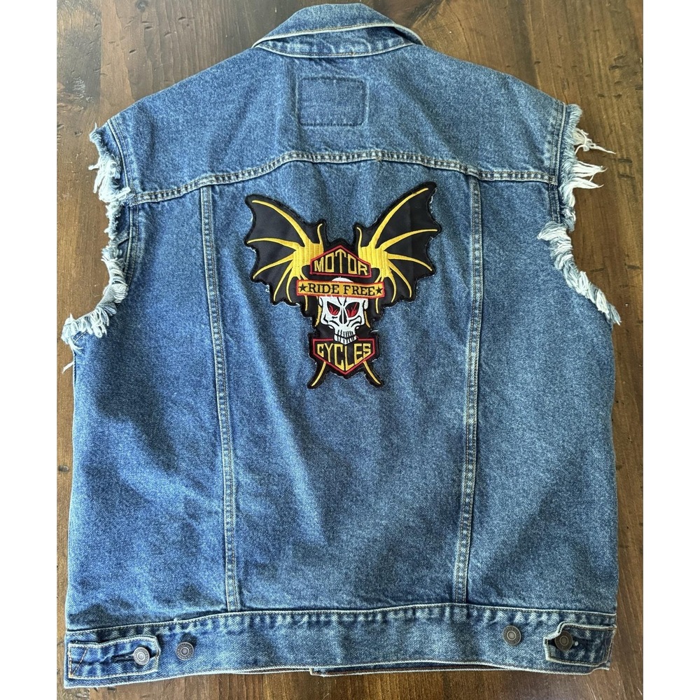 Levi Signature Vest Mens M Blue Denim Biker Cutoff Batwing Skull Back Patch - Picture 9 of 16